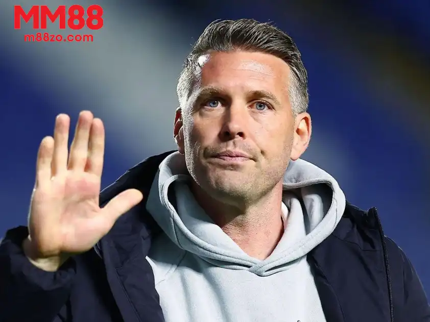 HLV Rob Edwards sẽ gặp rất nhiều khó khăn để giúp Wolves trụ hạng (Ảnh: BBC) HLV Rob Edwards sẽ gặp rất nhiều khó khăn để giúp Wolves trụ hạng (Ảnh: BBC)